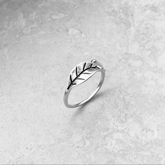 Sterling Silver Delicate Leaf Ring, Silver Rings, Tree Leaves, Plants, Trees - Picture 5 of 8